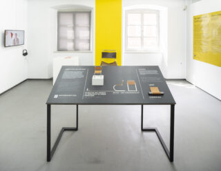 Taststation in der Ausstellung Becoming MKKD